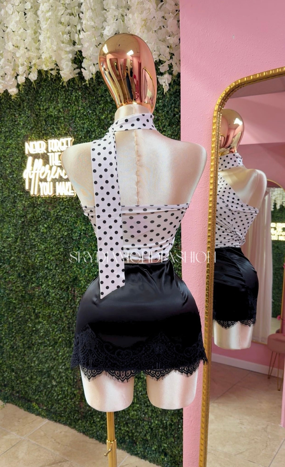 Black lace satin skirt (restock)