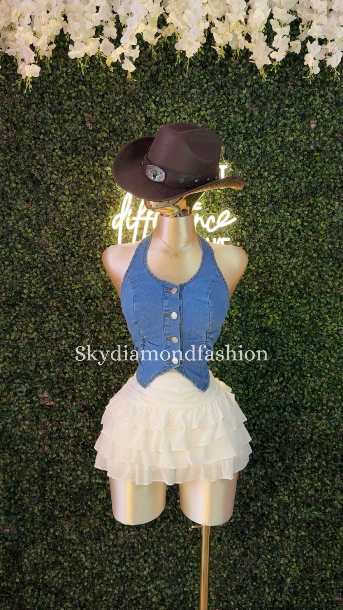 RESTOCK!White layered skirt