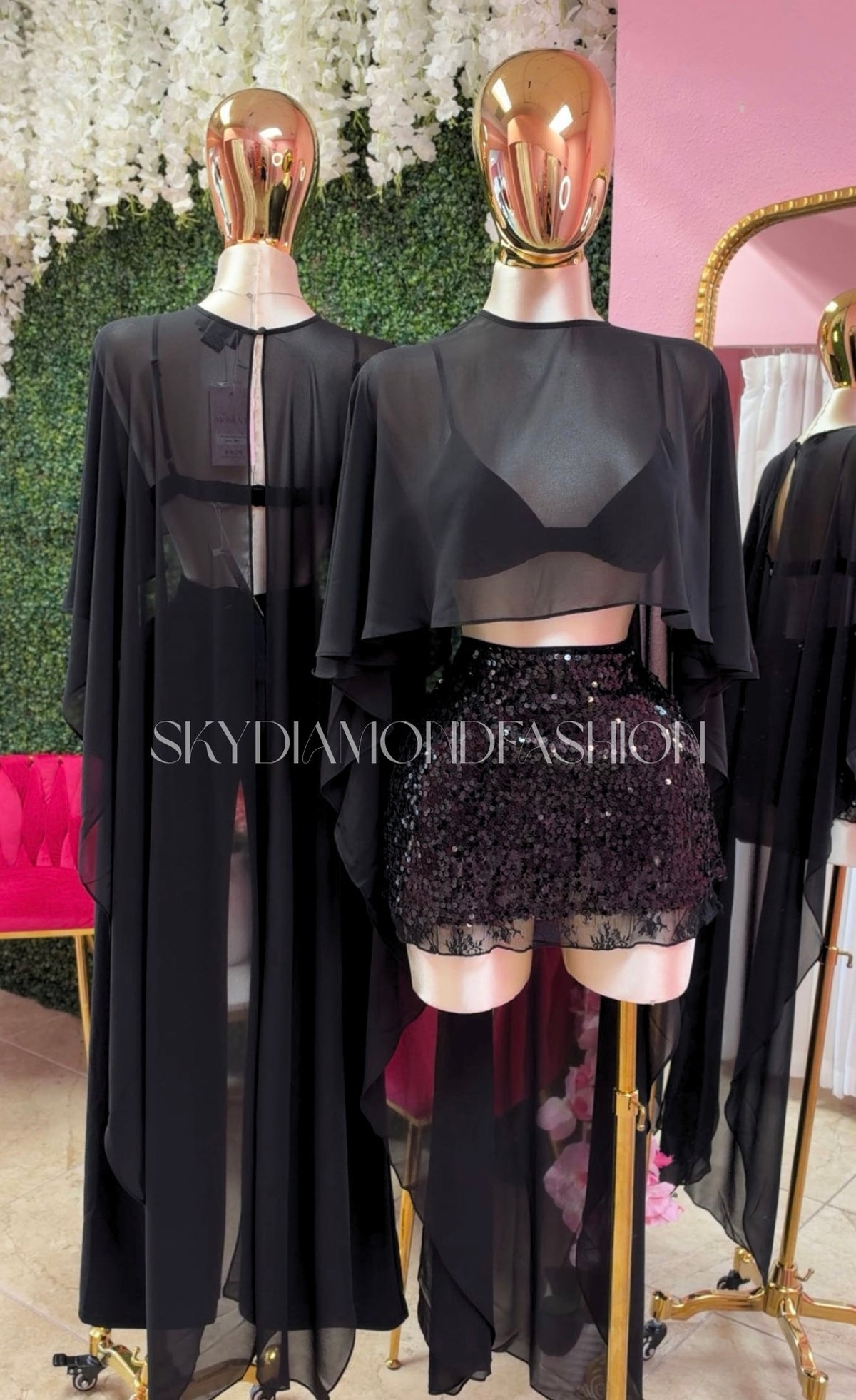 Noir elegant cape