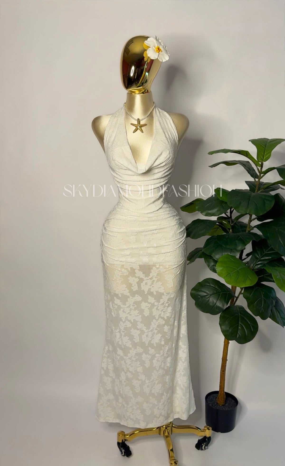 Halter white jacquard set