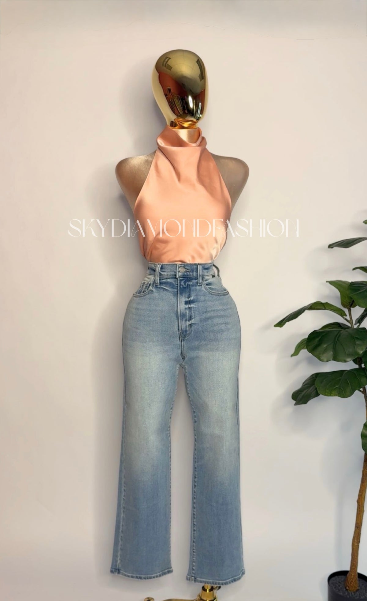 Straight let high rise Jean