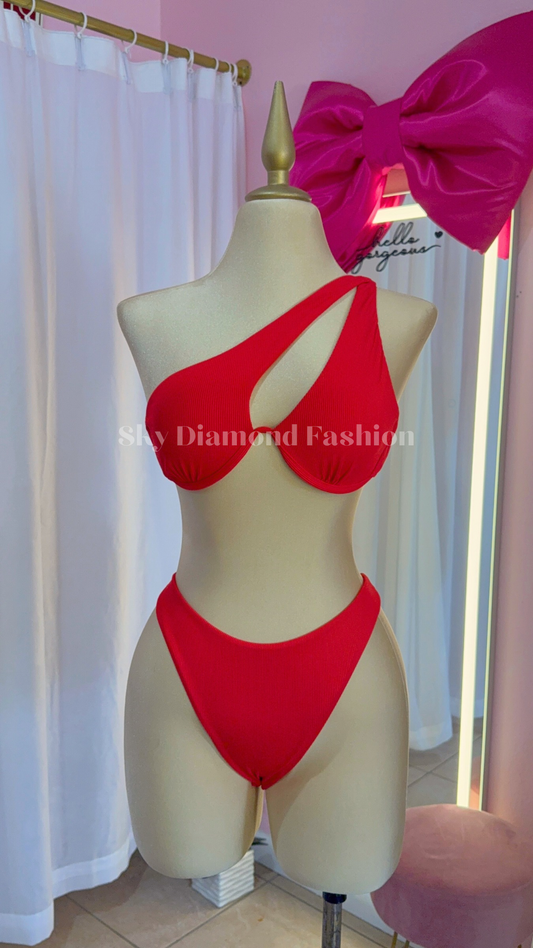 One side red baithingsuit