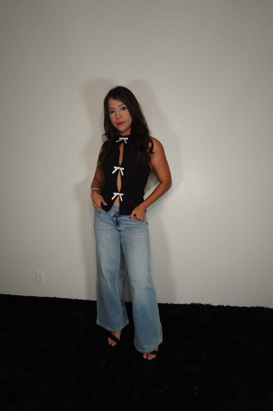 Ally’s cross sided jeans